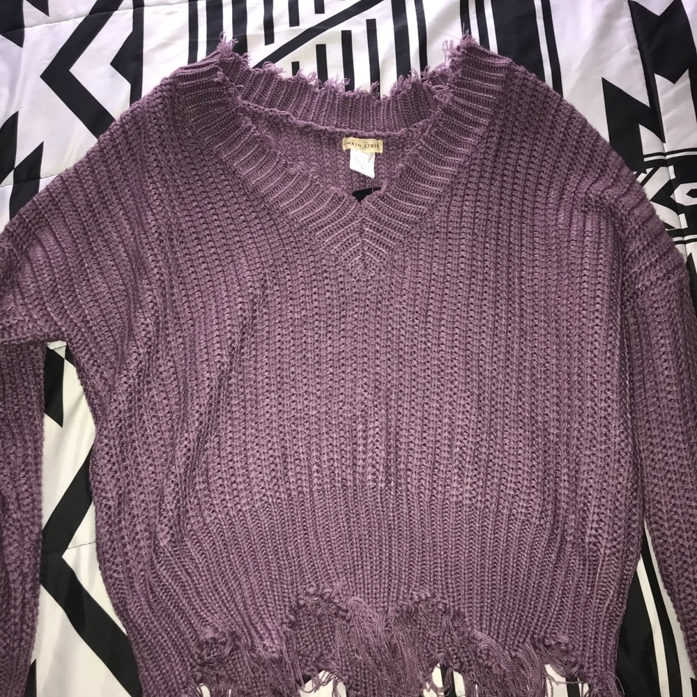 Boutique Frayed trim sweater